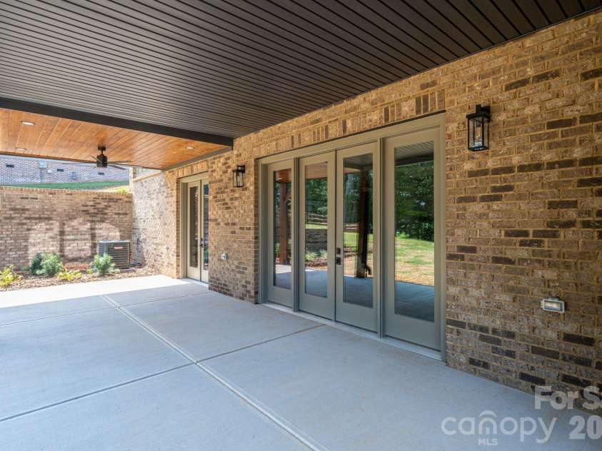 126 Lake Mist Drive, Belmont, NC 28012.  MLS# CAR4419761, YatesRealty ID 49227. 