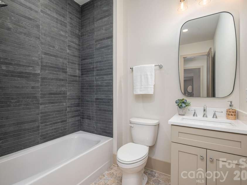 126 Lake Mist Drive, Belmont, NC 28012.  MLS# CAR4419761, YatesRealty ID 49227. 