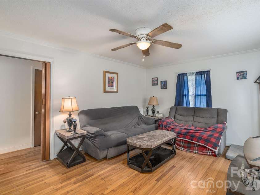 527 Washington Lane, Albemarle, NC 28001.  MLS# CAR4412418, YatesRealty ID 49228. 