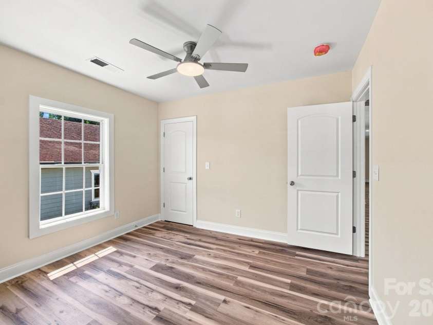 904 Oakshade Avenue, Kannapolis, NC 28083.  MLS# CAR4420047, YatesRealty ID 49229. Room #1