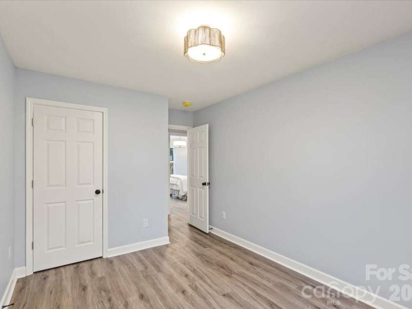 533 Crowell Avenue, Statesville, NC 28677.  MLS# CAR4345537, YatesRealty ID 4923. 