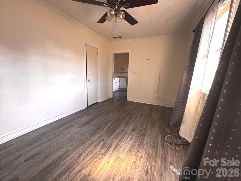 711 Yuma Street, Charlotte, NC 28213.  MLS# CAR4352772, YatesRealty ID 4923. 