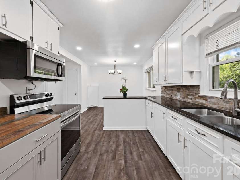 411 Coble Avenue, Albemarle, NC 28001.  MLS# CAR4421862, YatesRealty ID 49230. 