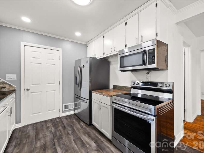 411 Coble Avenue, Albemarle, NC 28001.  MLS# CAR4421862, YatesRealty ID 49230. 