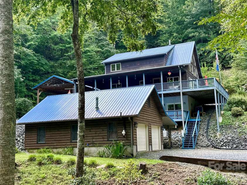 188 Lexington Drive, Fleetwood, NC 28626.  MLS# CAR4422177, YatesRealty ID 49232. 