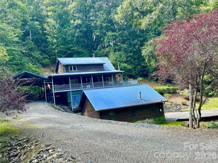 188 Lexington Drive, Fleetwood, NC 28626.  MLS# CAR4422177, YatesRealty ID 49232. 