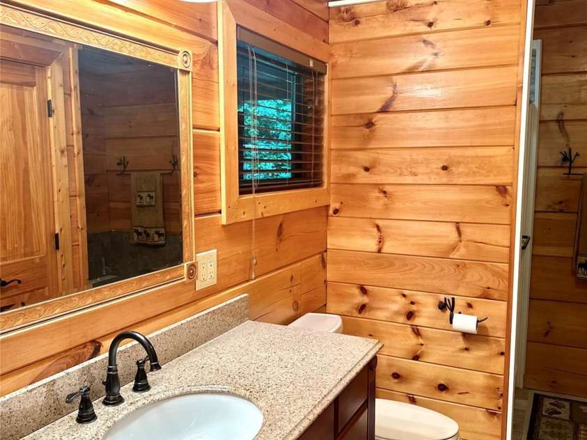 188 Lexington Drive, Fleetwood, NC 28626.  MLS# CAR4422177, YatesRealty ID 49232. 