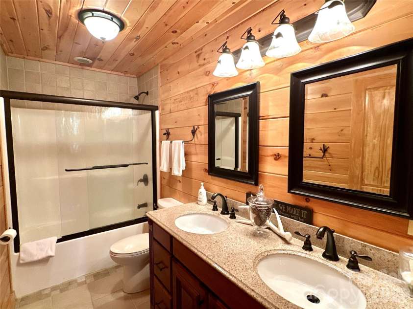 188 Lexington Drive, Fleetwood, NC 28626.  MLS# CAR4422177, YatesRealty ID 49232. 