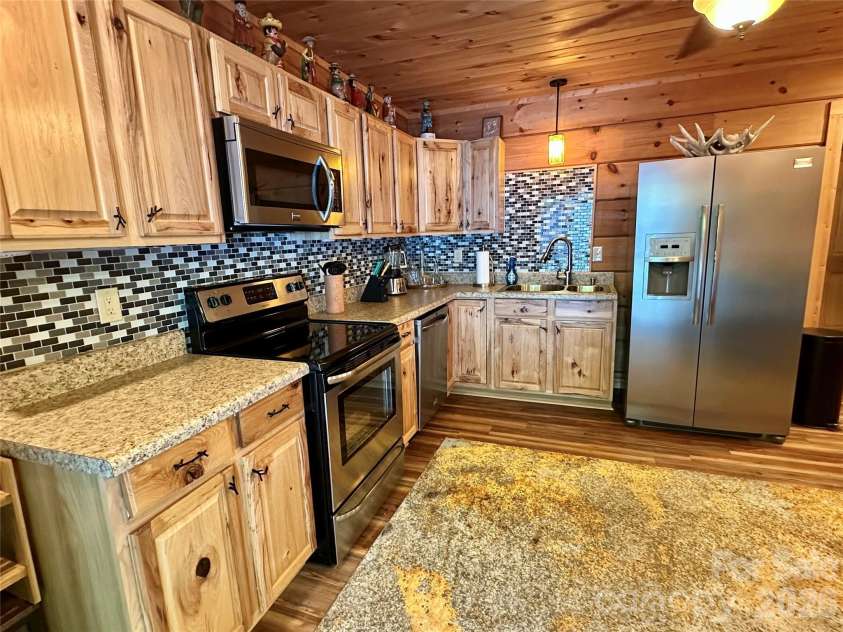 188 Lexington Drive, Fleetwood, NC 28626.  MLS# CAR4422177, YatesRealty ID 49232. 
