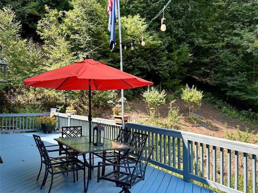 188 Lexington Drive, Fleetwood, NC 28626.  MLS# CAR4422177, YatesRealty ID 49232. 