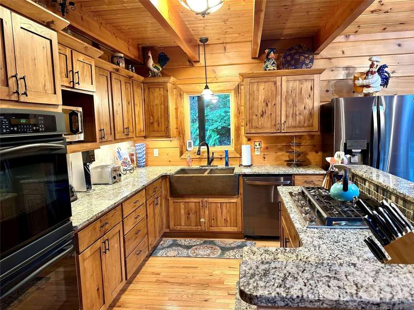 188 Lexington Drive, Fleetwood, NC 28626.  MLS# CAR4422177, YatesRealty ID 49232. 