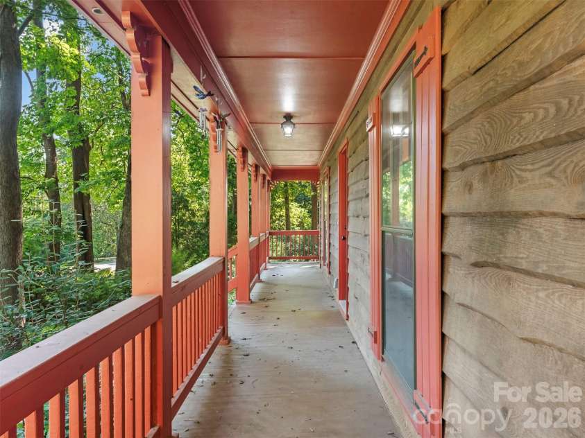 14200 Hackamore Drive, Matthews, NC 28105.  MLS# CAR4417963, YatesRealty ID 49234. 