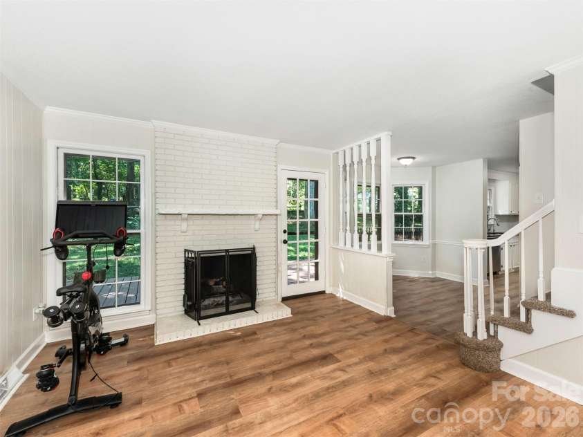 14200 Hackamore Drive, Matthews, NC 28105.  MLS# CAR4417963, YatesRealty ID 49234. 