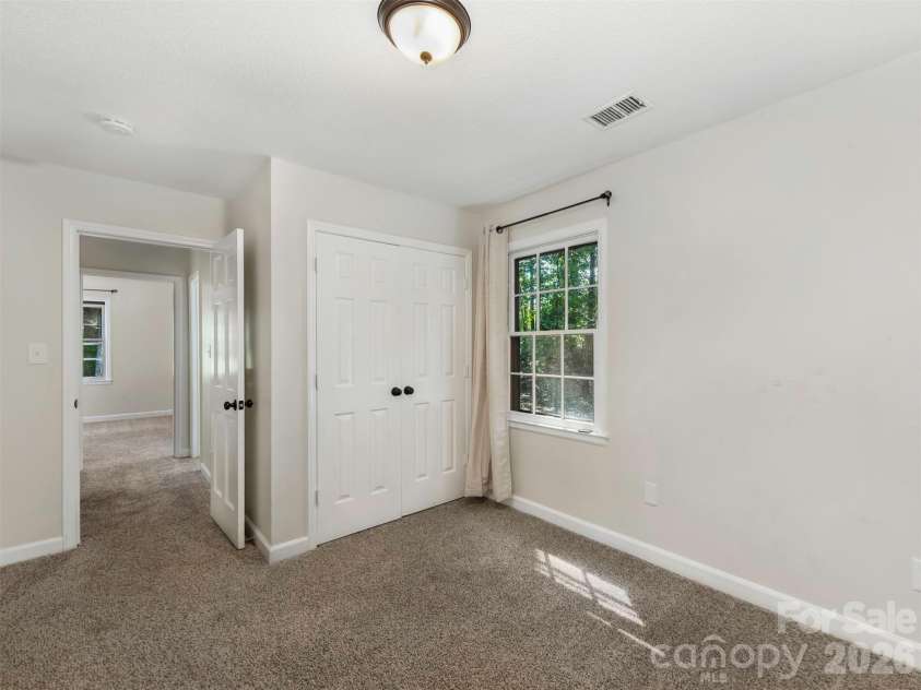 14200 Hackamore Drive, Matthews, NC 28105.  MLS# CAR4417963, YatesRealty ID 49234. 