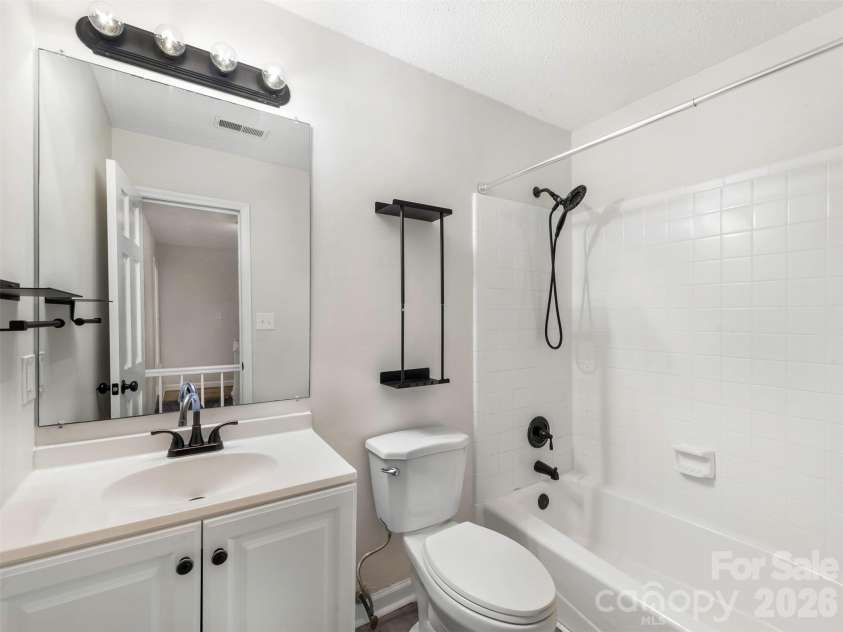 14200 Hackamore Drive, Matthews, NC 28105.  MLS# CAR4417963, YatesRealty ID 49234. 