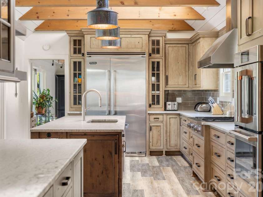 1 Orchid Lane, Asheville, NC 28803.  MLS# CAR4421419, YatesRealty ID 49235. 