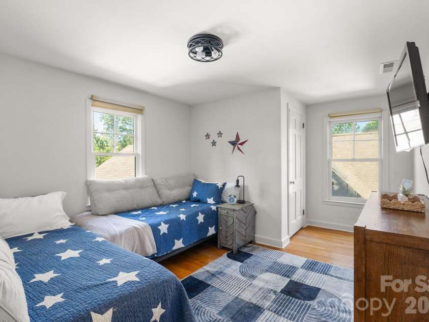 1 Orchid Lane, Asheville, NC 28803.  MLS# CAR4421419, YatesRealty ID 49235. 