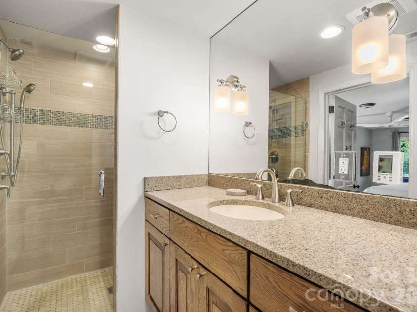 1 Orchid Lane, Asheville, NC 28803.  MLS# CAR4421419, YatesRealty ID 49235. 