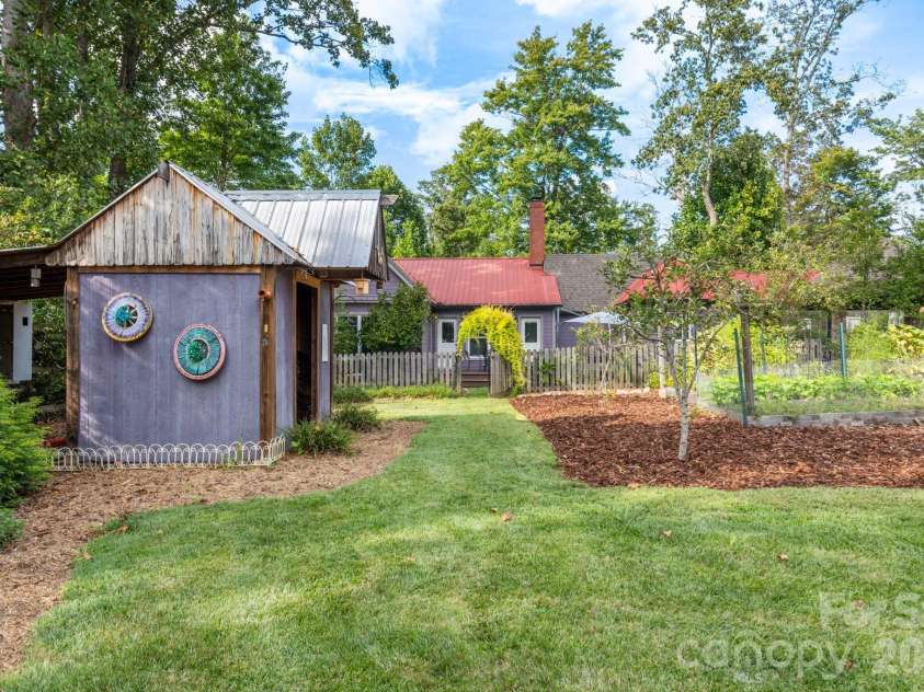 1 Orchid Lane, Asheville, NC 28803.  MLS# CAR4421419, YatesRealty ID 49235. 