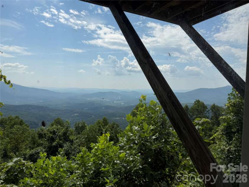 484 Alpine Drive, Little Switzerland, NC 28749.  MLS# CAR4415396, YatesRealty ID 49237. 