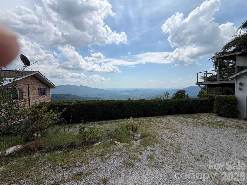 484 Alpine Drive, Little Switzerland, NC 28749.  MLS# CAR4415396, YatesRealty ID 49237. 