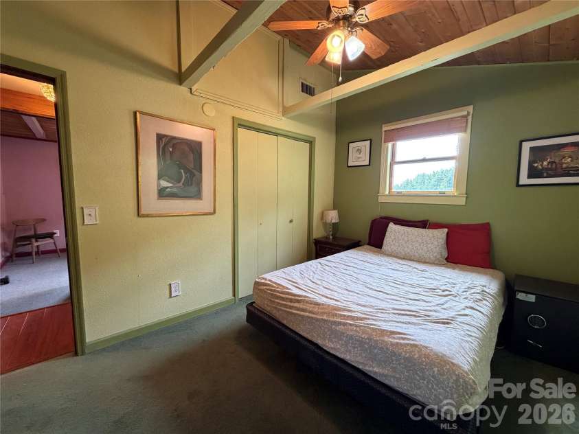 484 Alpine Drive, Little Switzerland, NC 28749.  MLS# CAR4415396, YatesRealty ID 49237. Bed 1