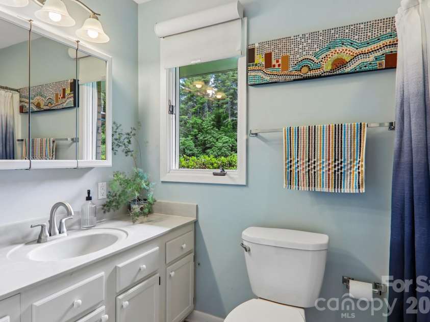 164 Pegg Road, Marshall, NC 28753.  MLS# CAR4417491, YatesRealty ID 49238. Ensuite bathroom