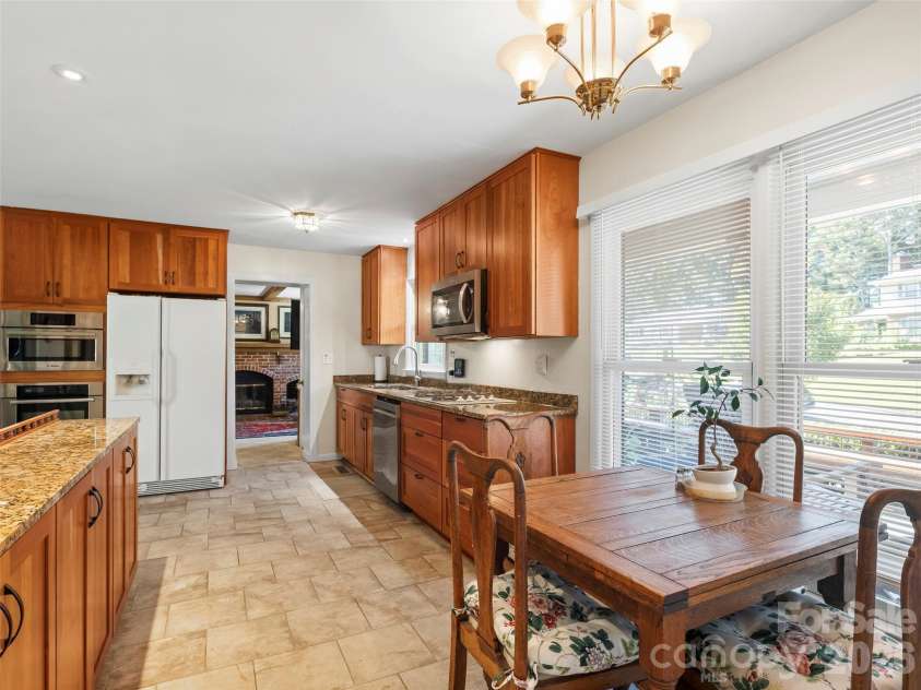 101 Castlerock Drive, Asheville, NC 28806.  MLS# CAR4418142, YatesRealty ID 49239. Kitchen