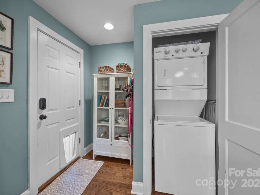 106 Turner Avenue, Charlotte, NC 28216.  MLS# CAR4243777, YatesRealty ID 4924. Back Door and Hall