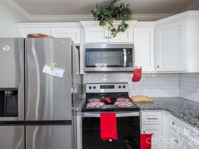 505 Cloninger Street, Dallas, NC 28034.  MLS# CAR4342350, YatesRealty ID 4924. 