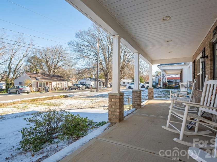 505 Cloninger Street, Dallas, NC 28034.  MLS# CAR4342350, YatesRealty ID 4924. 