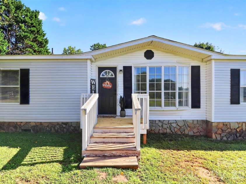 1778 Ingleside Farm Road, Iron Station, NC 28080.  MLS# CAR4420350, YatesRealty ID 49240. 