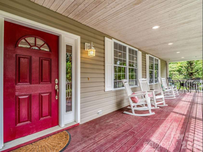 136 Limousine Lane, Pisgah Forest, NC 28768.  MLS# CAR4416612, YatesRealty ID 49241. 