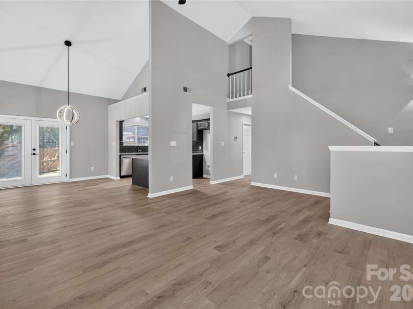 702 Foxborough Road, Charlotte, NC 28213.  MLS# CAR4421648, YatesRealty ID 49242. 