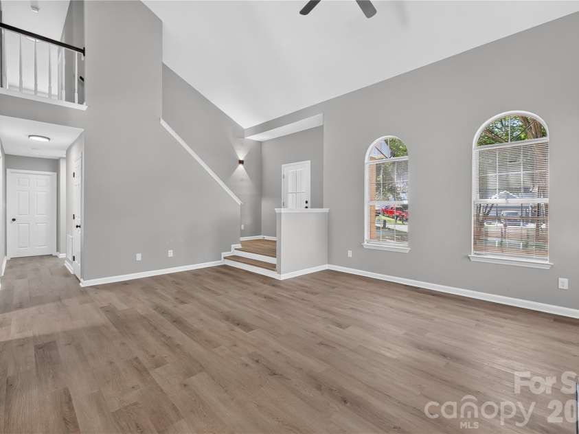 702 Foxborough Road, Charlotte, NC 28213.  MLS# CAR4421648, YatesRealty ID 49242. 