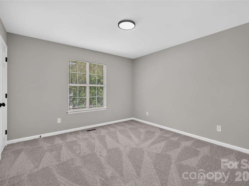 702 Foxborough Road, Charlotte, NC 28213.  MLS# CAR4421648, YatesRealty ID 49242. 