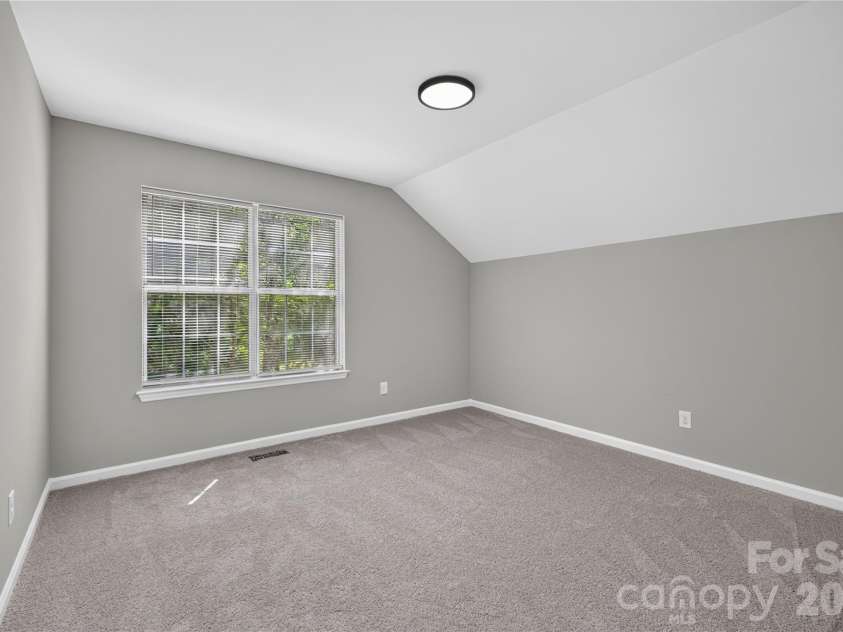 702 Foxborough Road, Charlotte, NC 28213.  MLS# CAR4421648, YatesRealty ID 49242. 
