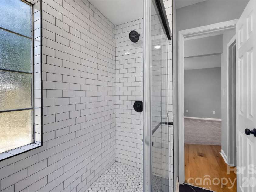 702 Foxborough Road, Charlotte, NC 28213.  MLS# CAR4421648, YatesRealty ID 49242. 