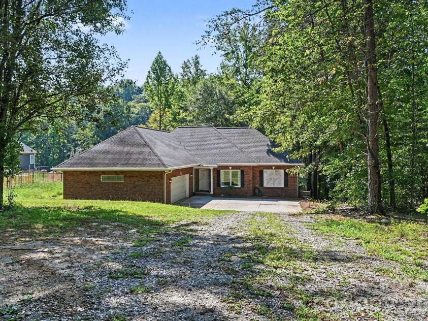 8271 Long Island Road, Catawba, NC 28609.  MLS# CAR4422034, YatesRealty ID 49243. 