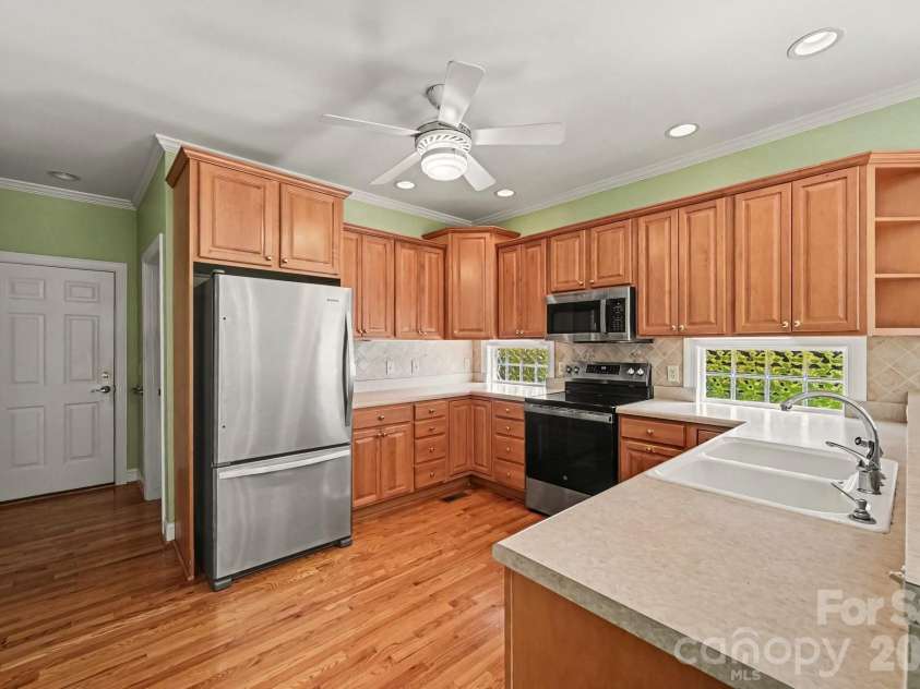 8271 Long Island Road, Catawba, NC 28609.  MLS# CAR4422034, YatesRealty ID 49243. 
