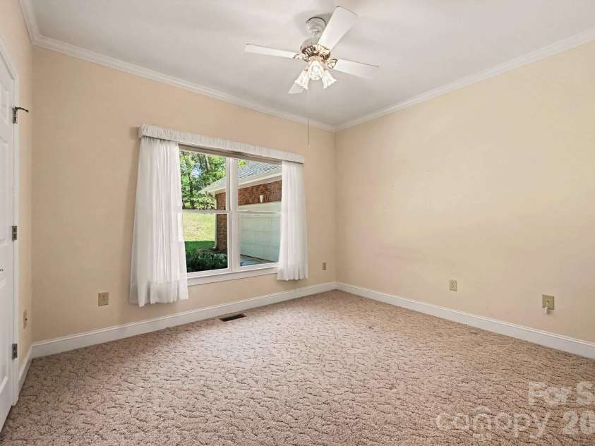 8271 Long Island Road, Catawba, NC 28609.  MLS# CAR4422034, YatesRealty ID 49243. 