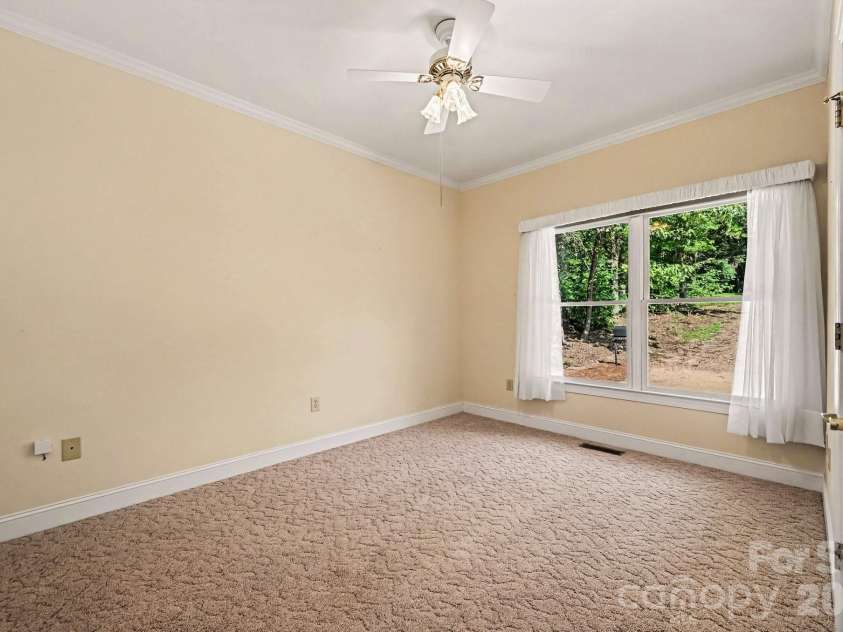 8271 Long Island Road, Catawba, NC 28609.  MLS# CAR4422034, YatesRealty ID 49243. 