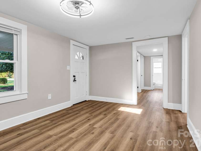 344 Owens Road, Lexington, NC 27292.  MLS# CAR4421664, YatesRealty ID 49244. 