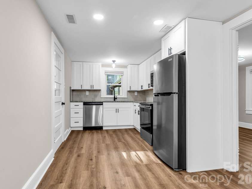 344 Owens Road, Lexington, NC 27292.  MLS# CAR4421664, YatesRealty ID 49244. 