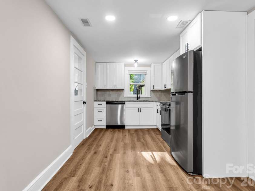 344 Owens Road, Lexington, NC 27292.  MLS# CAR4421664, YatesRealty ID 49244. 