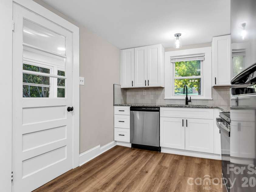 344 Owens Road, Lexington, NC 27292.  MLS# CAR4421664, YatesRealty ID 49244. 
