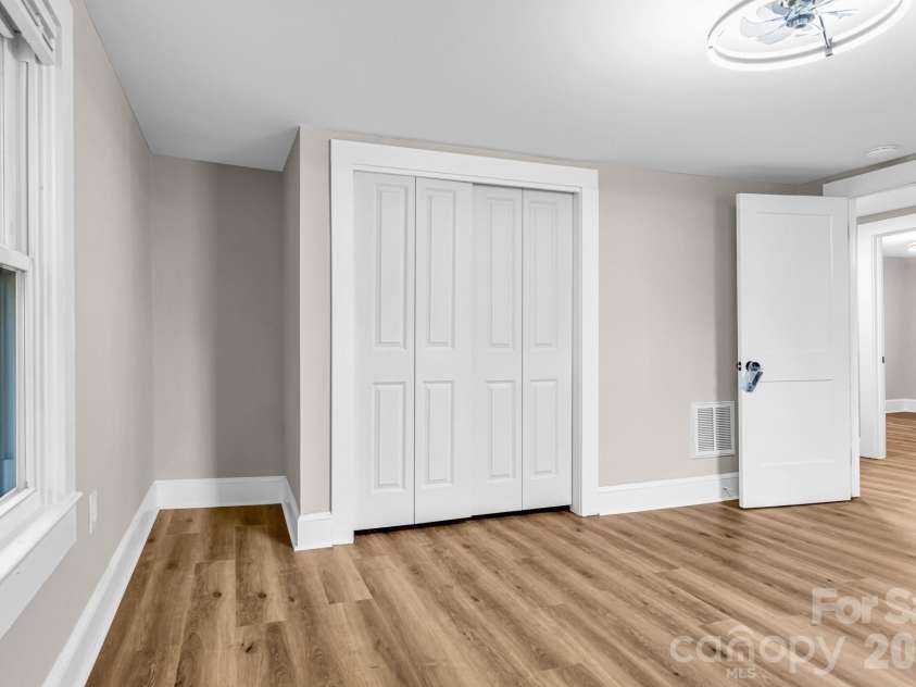 344 Owens Road, Lexington, NC 27292.  MLS# CAR4421664, YatesRealty ID 49244. 