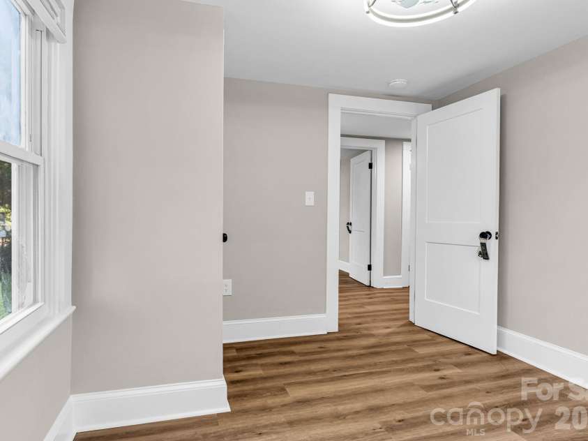 344 Owens Road, Lexington, NC 27292.  MLS# CAR4421664, YatesRealty ID 49244. 