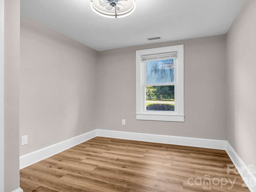 344 Owens Road, Lexington, NC 27292.  MLS# CAR4421664, YatesRealty ID 49244. 