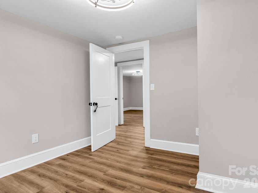 344 Owens Road, Lexington, NC 27292.  MLS# CAR4421664, YatesRealty ID 49244. 